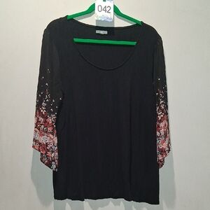 042 Ladies Top W/Sheer Sleeves